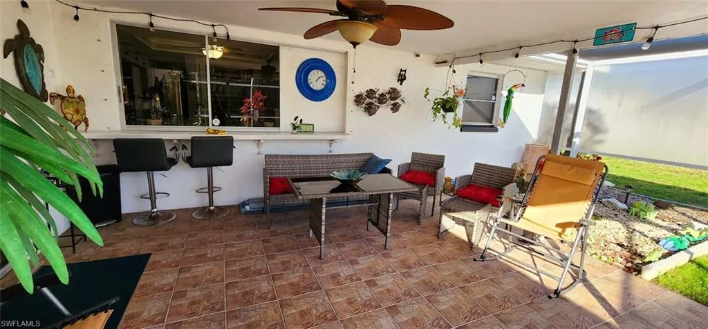 Covered/Screened Lanai- with Pass-thru