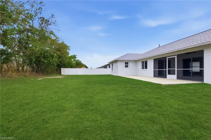 614 SW 1st  ST, Cape Coral, FL 33991