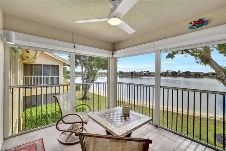 7742  Emerald  CIR, Naples, FL 34109
