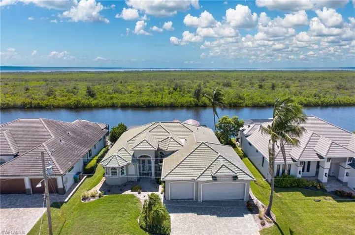 2708 Nw 46th Ave, Cape Coral, Florida 33993