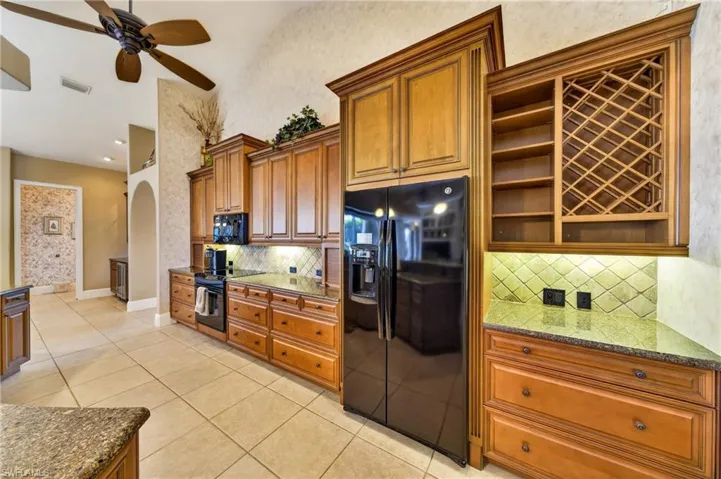 2708 Nw 46th Ave, Cape Coral, Florida 33993