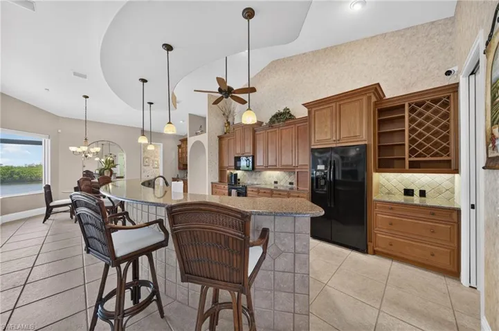 2708 Nw 46th Ave, Cape Coral, Florida 33993