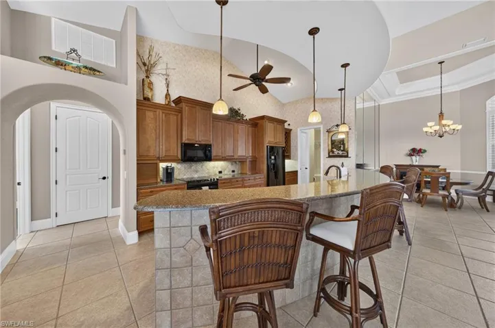 2708 Nw 46th Ave, Cape Coral, Florida 33993