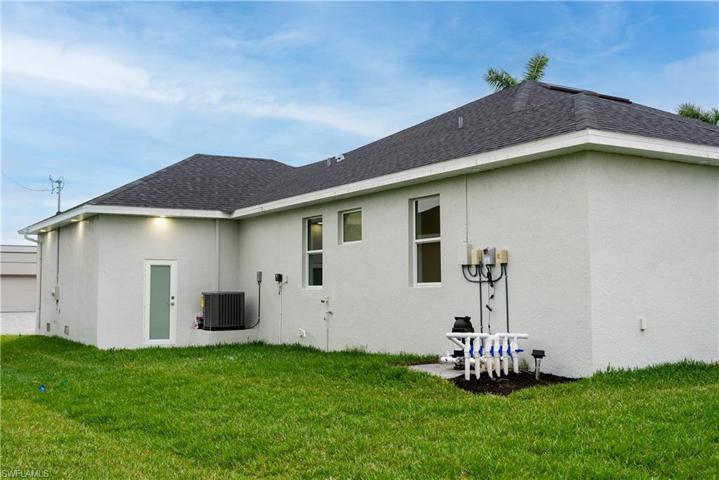 3621 NW 3rd ST, CAPE CORAL FL 33993