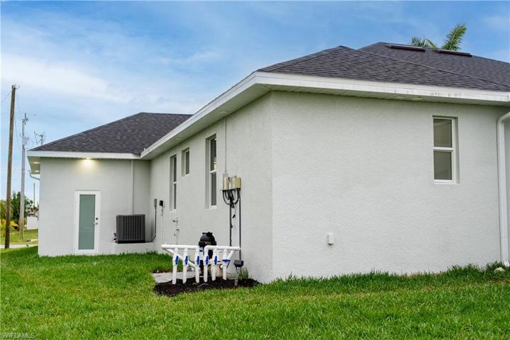 3621 NW 3rd ST, CAPE CORAL FL 33993