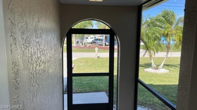 Enclosed Front Entry