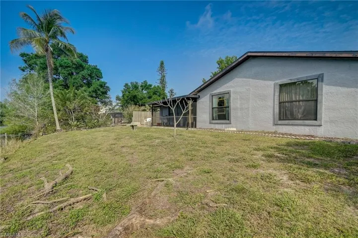 8122 Lake San Carlos Cir, Fort Myers Fl 33967