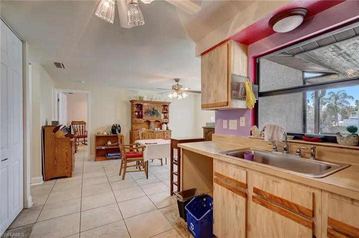 8122 Lake San Carlos Cir, Fort Myers Fl 33967