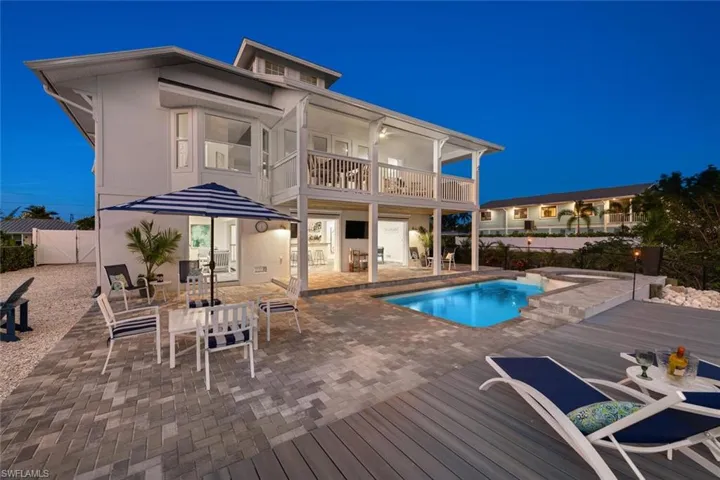 2736 Gulfview Dr, Naples, Florida 34112
