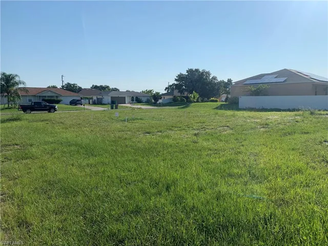 1718 Ne 22nd St, Cape Coral Fl 33909