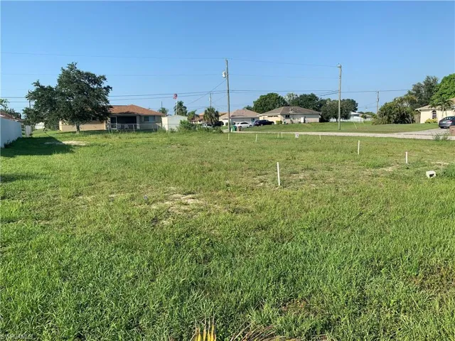1718 Ne 22nd St, Cape Coral Fl 33909