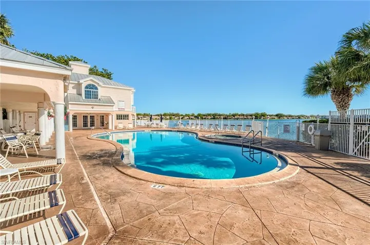 Community Pool & Spa
