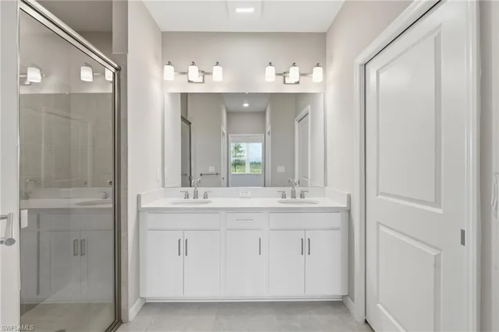 11841 Venetian Lagoon Dr, Fort Myers, Florida 33913