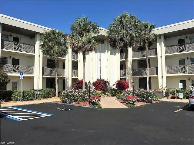 6102 Augusta Dr # 202, Fort Myers Fl 33907