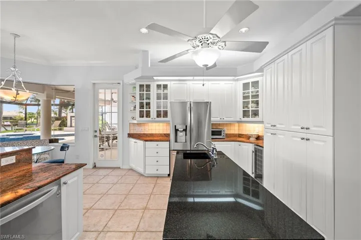 Beautiful 2 tone quartz countertops