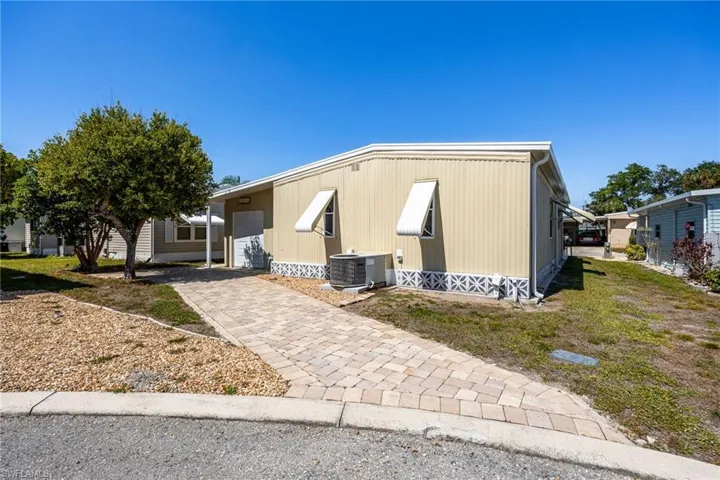 356 Nicklaus Blvd, North Fort Myers, Florida 33903