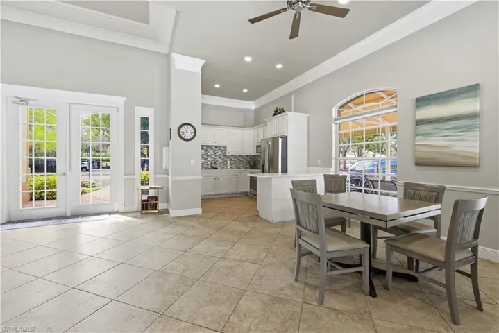 1953 Crestview Way 161, Naples, Florida 34119