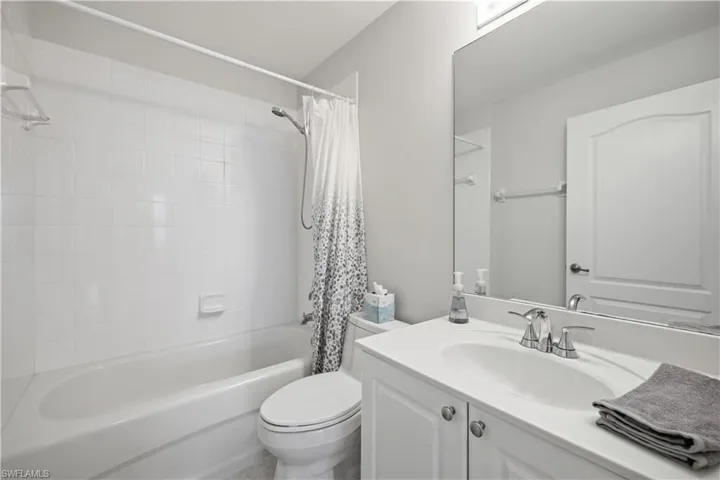 1953 Crestview Way 161, Naples, Florida 34119