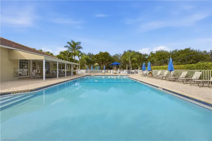 1953 Crestview Way 161, Naples, Florida 34119