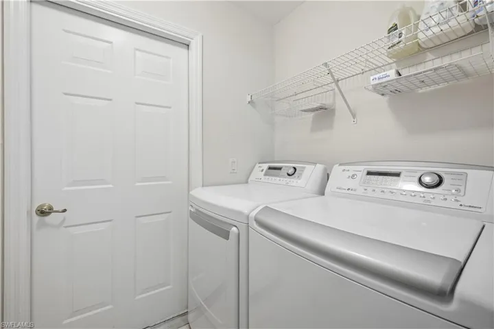 1953 Crestview Way 161, Naples, Florida 34119