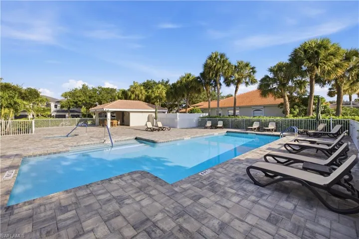 1953 Crestview Way 161, Naples, Florida 34119