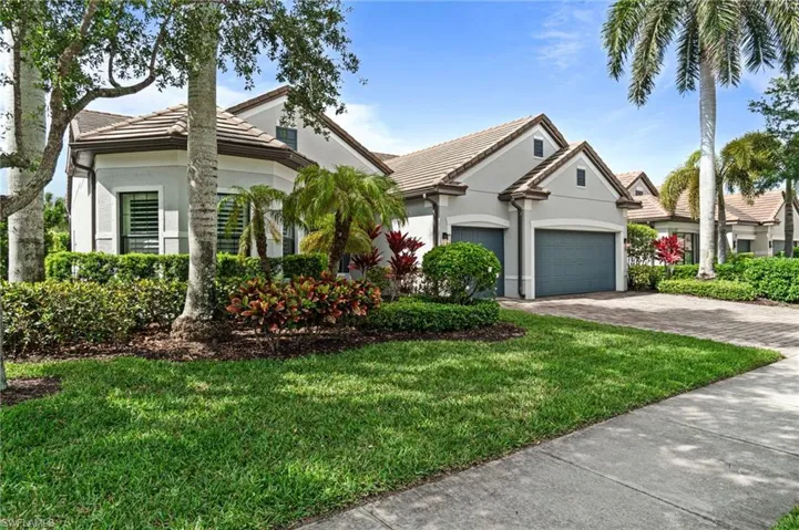 16201 Camden Lakes Cir, Naples, Florida 34110