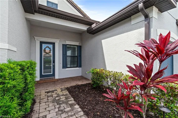 16201 Camden Lakes Cir, Naples, Florida 34110