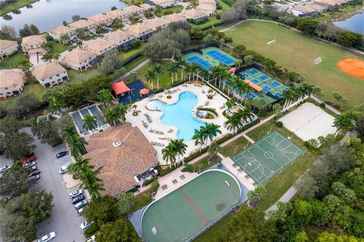 Bella Terra Amenities at the clubhouse; A short walk or bike ride away!