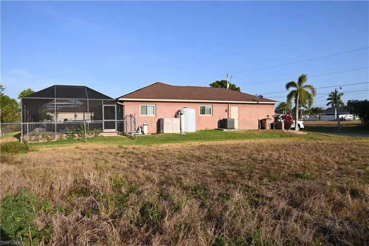 1926 Ne 27th Ter, Cape Coral Fl 33909