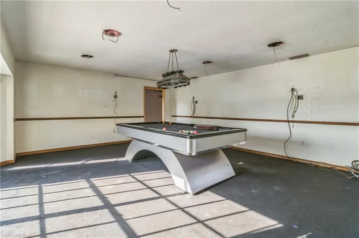 Rec room featuring billiards
