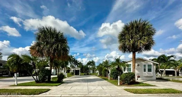 1477 Diamond Lake Cir, Naples, Florida 34114