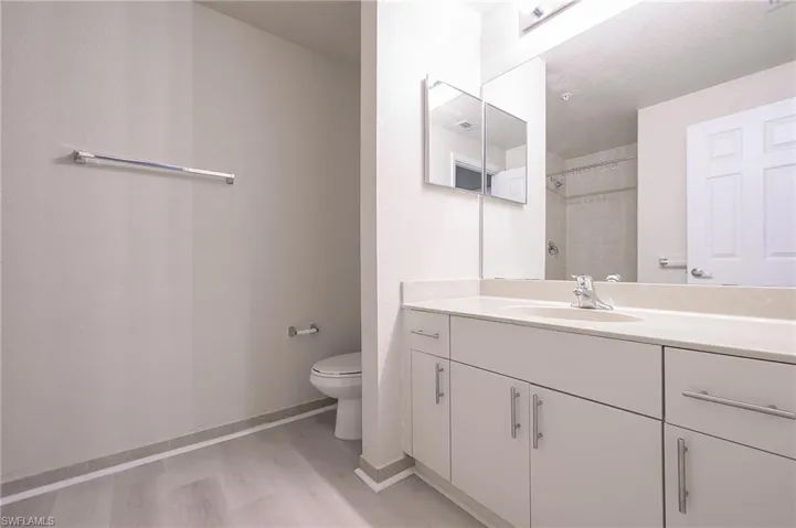 Ensuite Primary Bathroom Upstairs