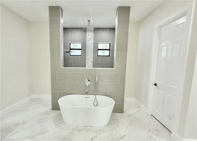2006 NW 21st  ST, Cape Coral, FL 33993