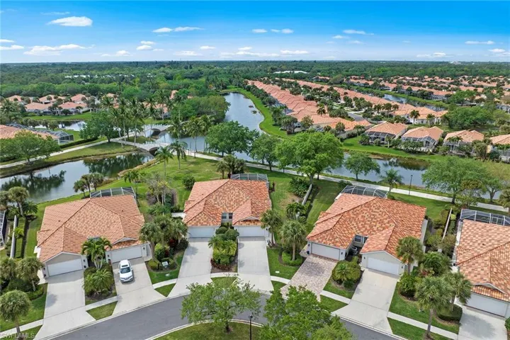 4832  San Carlo  CT, Naples, FL 34109