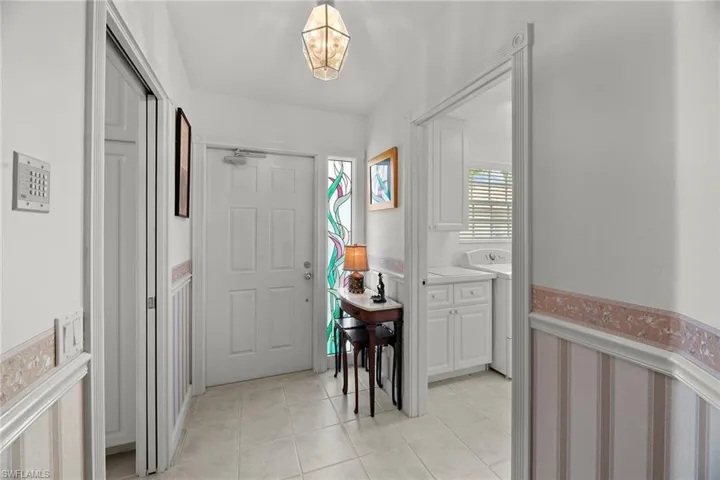 4832  San Carlo  CT, Naples, FL 34109