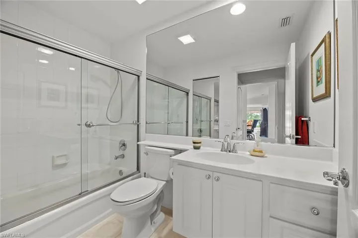 4832  San Carlo  CT, Naples, FL 34109