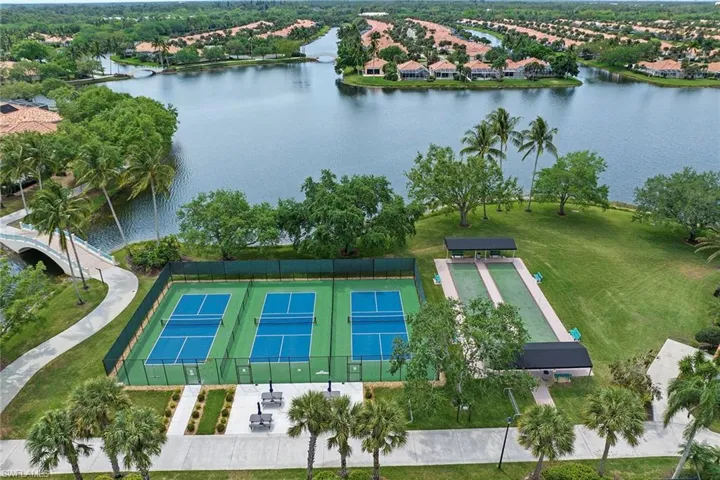 4832  San Carlo  CT, Naples, FL 34109
