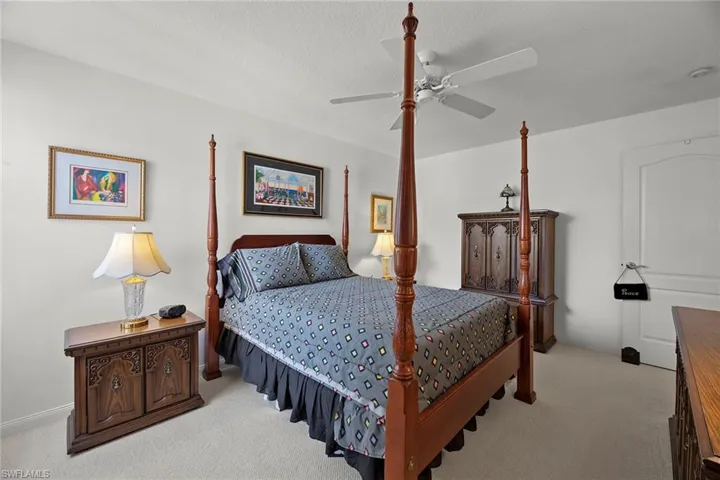 4832  San Carlo  CT, Naples, FL 34109