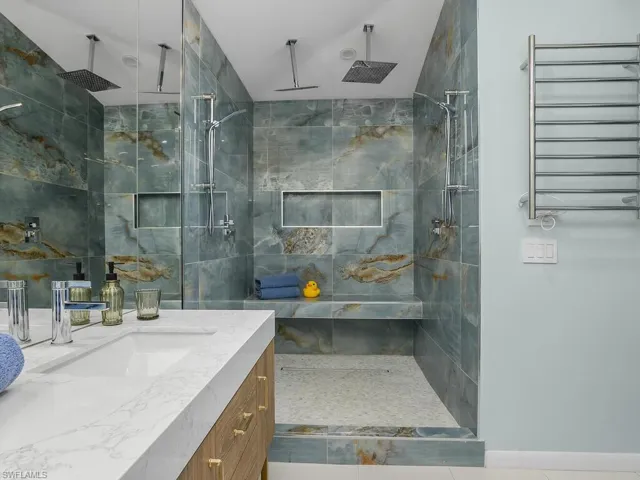Primary Ensuite Bath