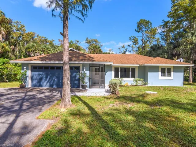 5311 Hickory Wood Dr Naples FL 34119