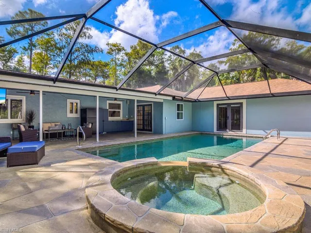 1.59 acres in Logan Woods