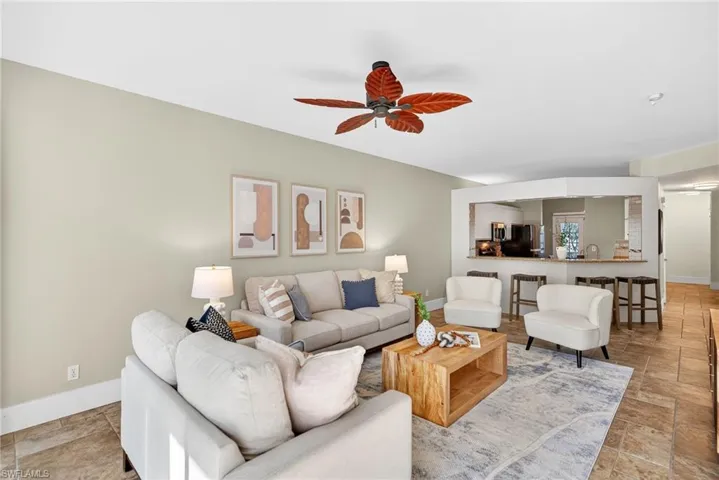 7100  Barrington  CIR, Naples, FL 34108