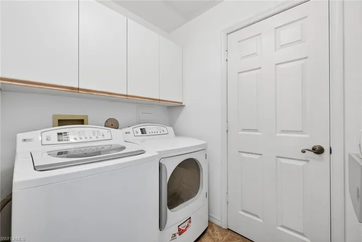 7100  Barrington  CIR, Naples, FL 34108