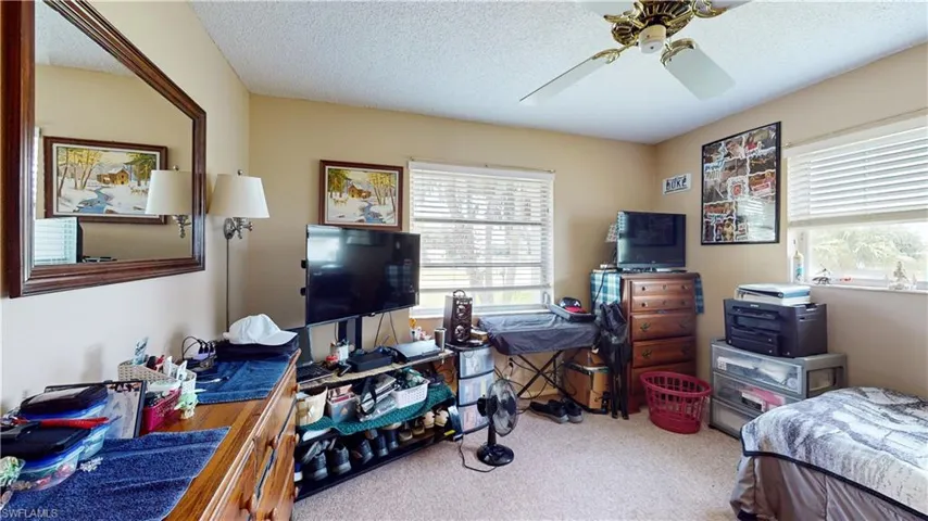 2nd. bedroom with walk-in closet