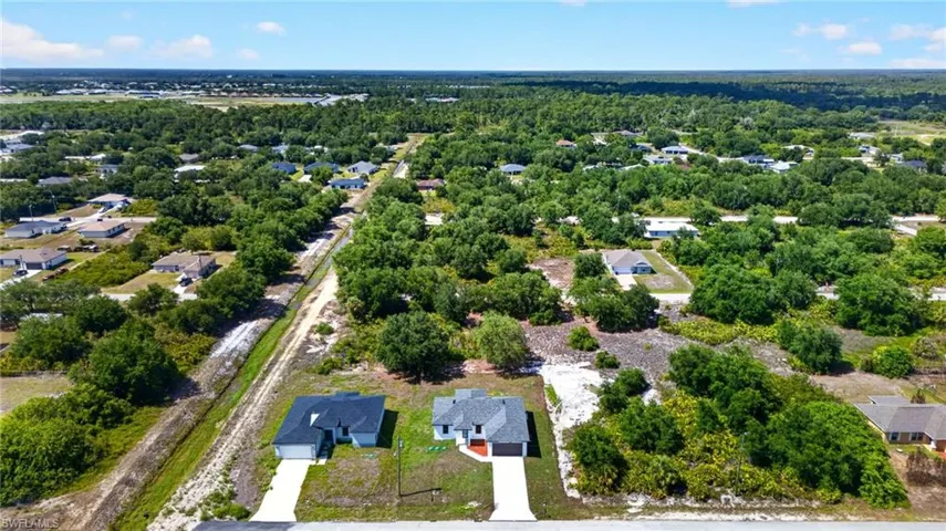 2524  70th W ST, Lehigh Acres, FL 33971