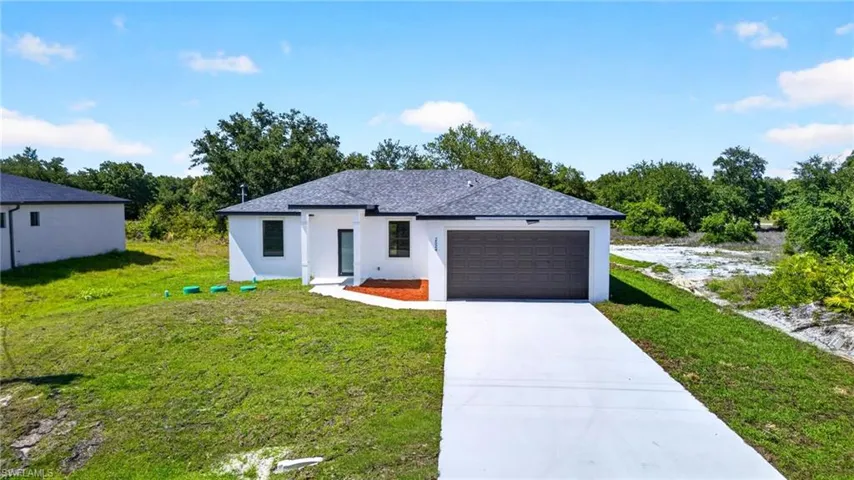 2524  70th W ST, Lehigh Acres, FL 33971