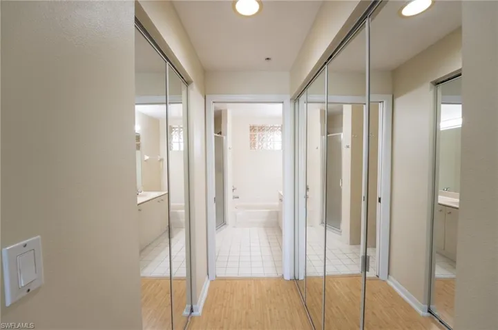 6368 Huntington Lakes Cir 102, Naples, Florida 34119