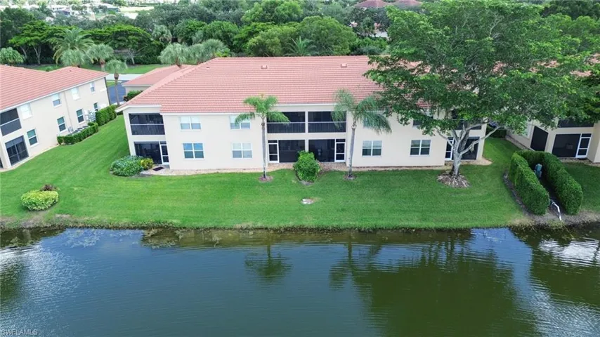 6368 Huntington Lakes Cir 102, Naples, Florida 34119
