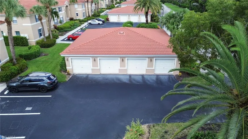 6368 Huntington Lakes Cir 102, Naples, Florida 34119