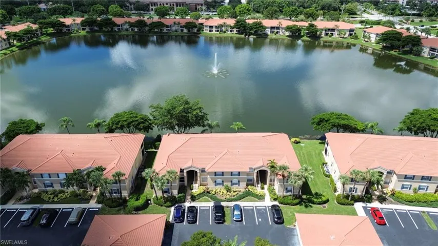 6368 Huntington Lakes Cir 102, Naples, Florida 34119